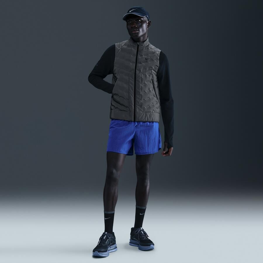 Nike Therma-FIT ADV hardloopbodywarmer met reflecterend design voor heren Grijs - Foto 4