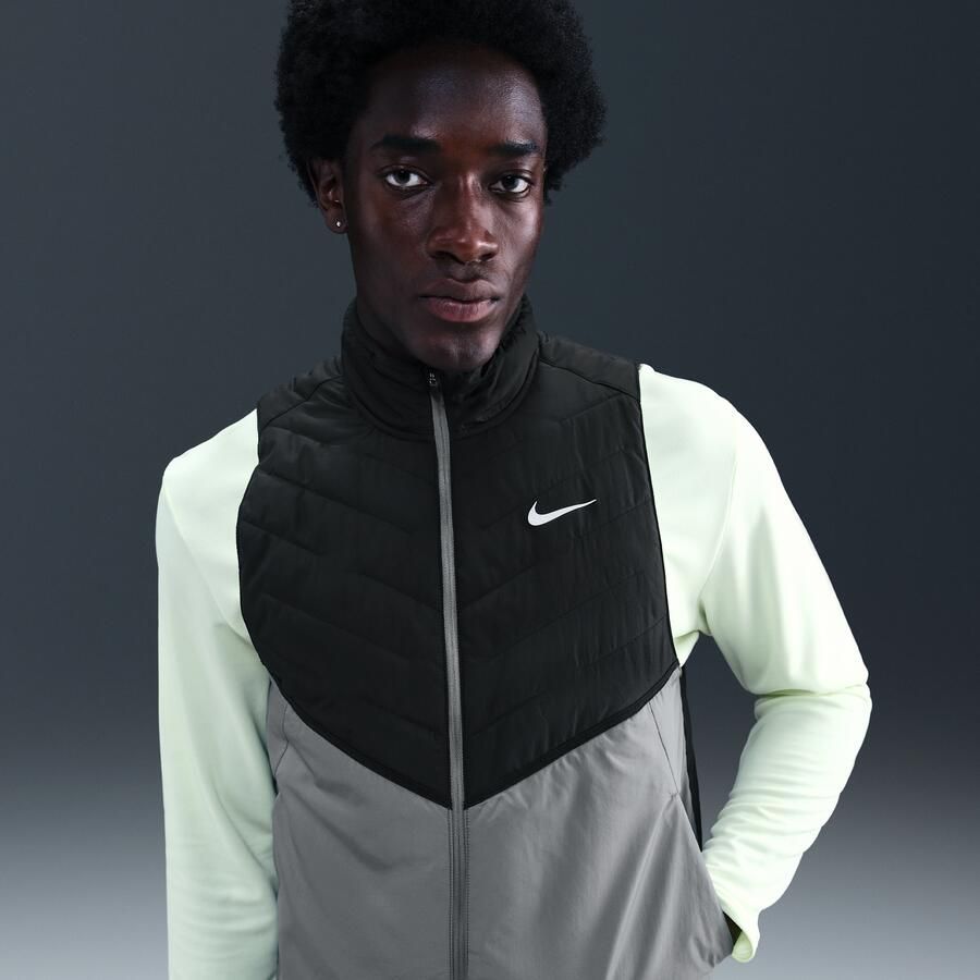 Nike Therma-FIT Repel hardloopbodywarmer met synthetische vulling voor heren Zwart