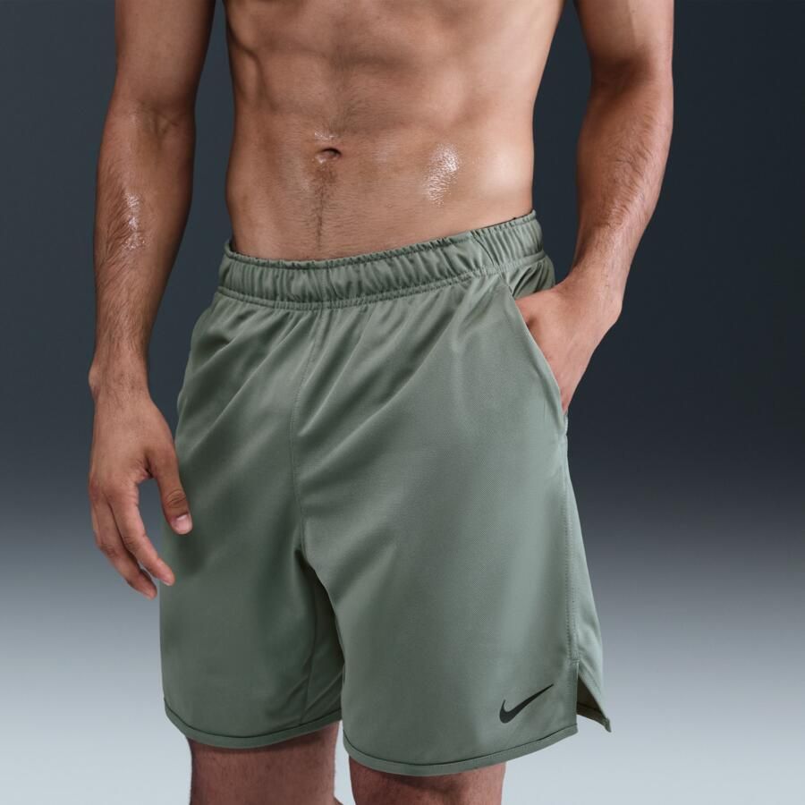 Nike Totality Dri-FIT multifunctionele niet-gevoerde herenshorts (18 cm) Grijs - Foto 2