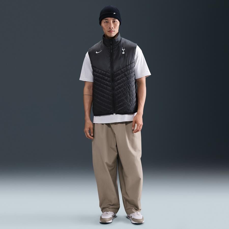 Nike Tottenham Hotspur Windrunner Therma-FIT middelzware gewatteerde voetbalbodywarmer voor heren Zwart - Foto 3