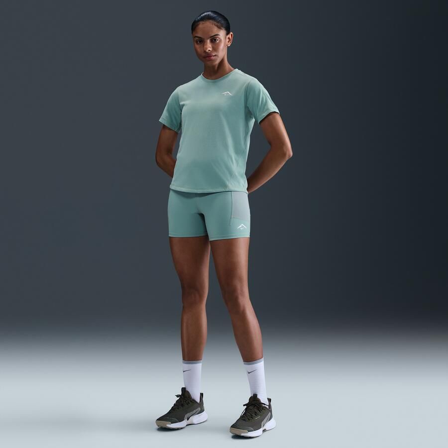 Nike Trail Dri-FIT aansluitende hardloopshorts met hoge taille voor dames (10 cm) Groen - Foto 4