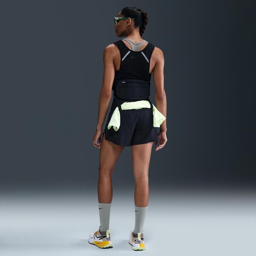 Nike Trail Dri-FIT hardloopshorts met binnenbroekje voor dames Zwart - Foto 3