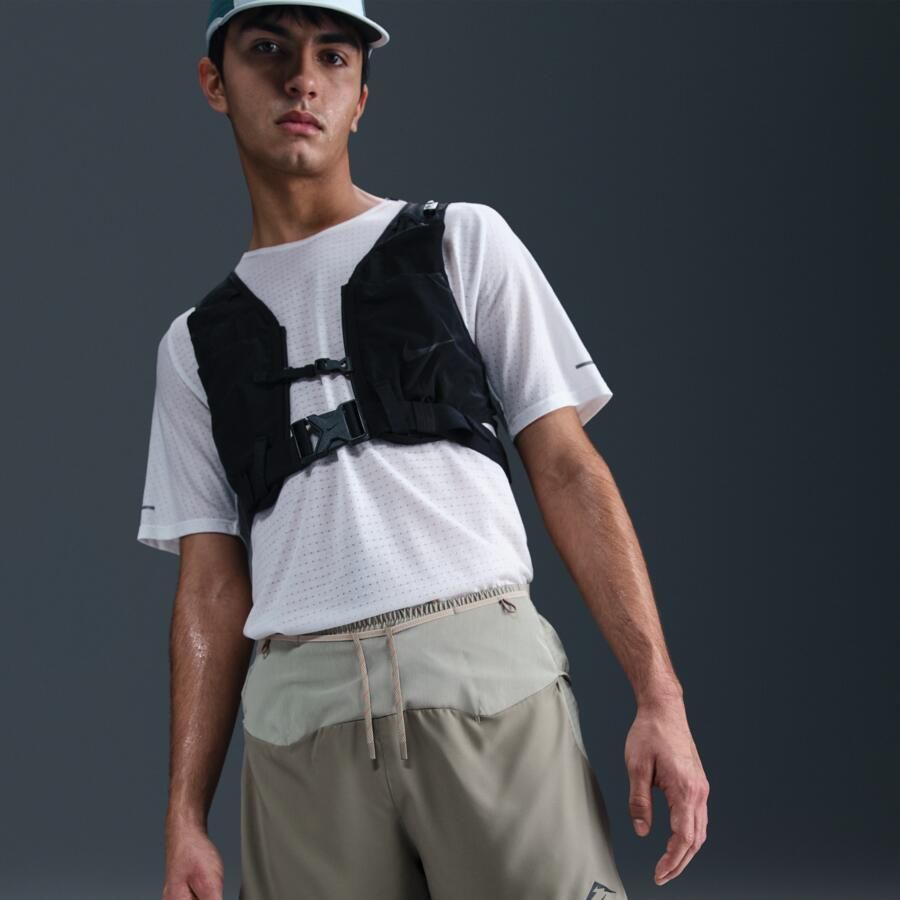 Nike Trail Second Sunrise Dri-FIT ADV hardloopshorts met binnenbroek voor heren (13 cm) Groen