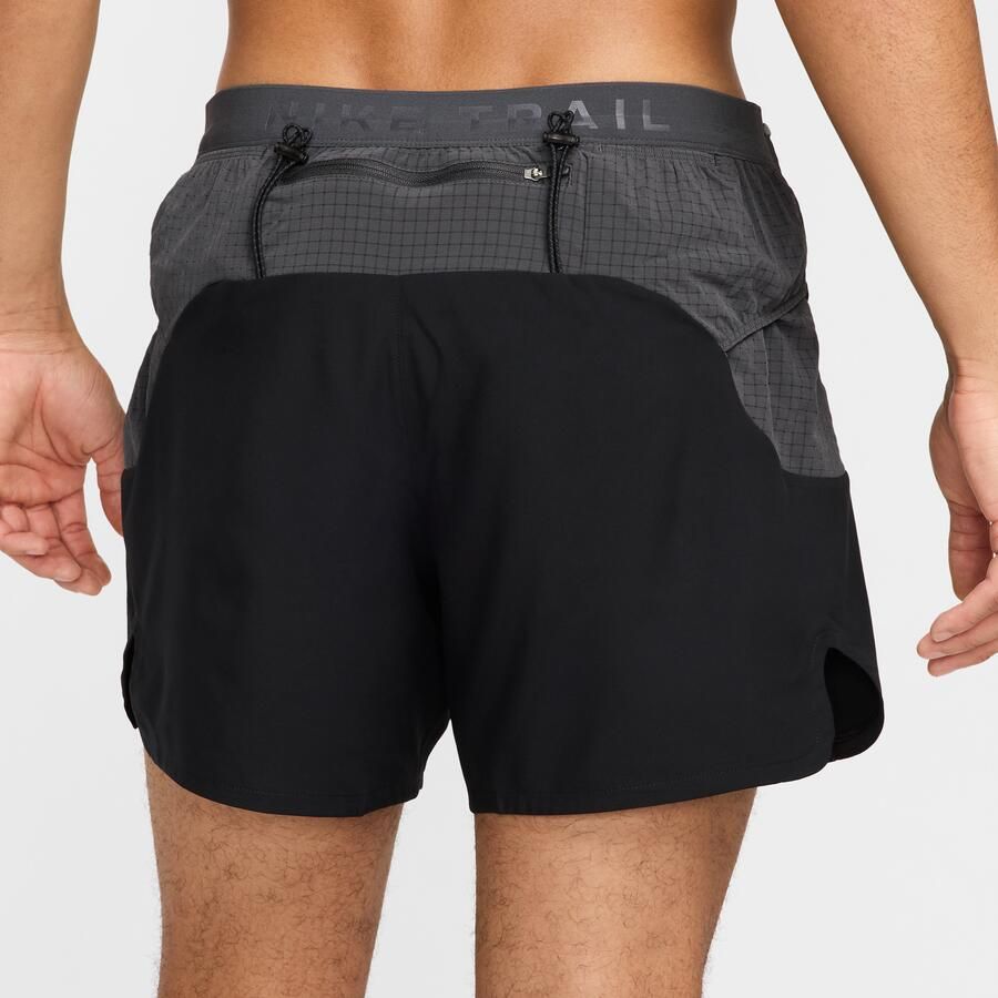 Nike Trail Second Sunrise Dri-FIT ADV hardloopshorts met binnenbroek voor heren (13 cm) Zwart