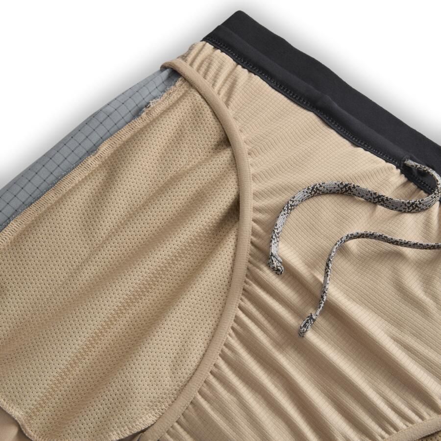 Nike Trail Second Sunrise hardloopshorts met Dri-FIT en binnenbroek voor heren (13 cm) Bruin