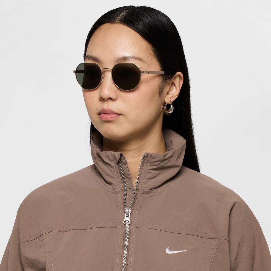 Nike Traveler Trend zonnebril Bruin - Foto 4