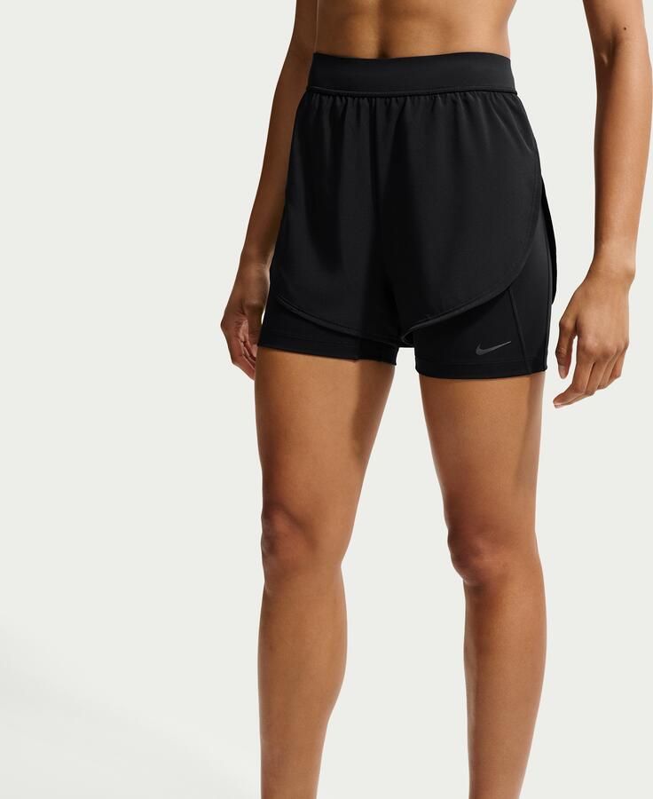 Nike Universa 2-in-1 damesshorts (13 cm) Zwart
