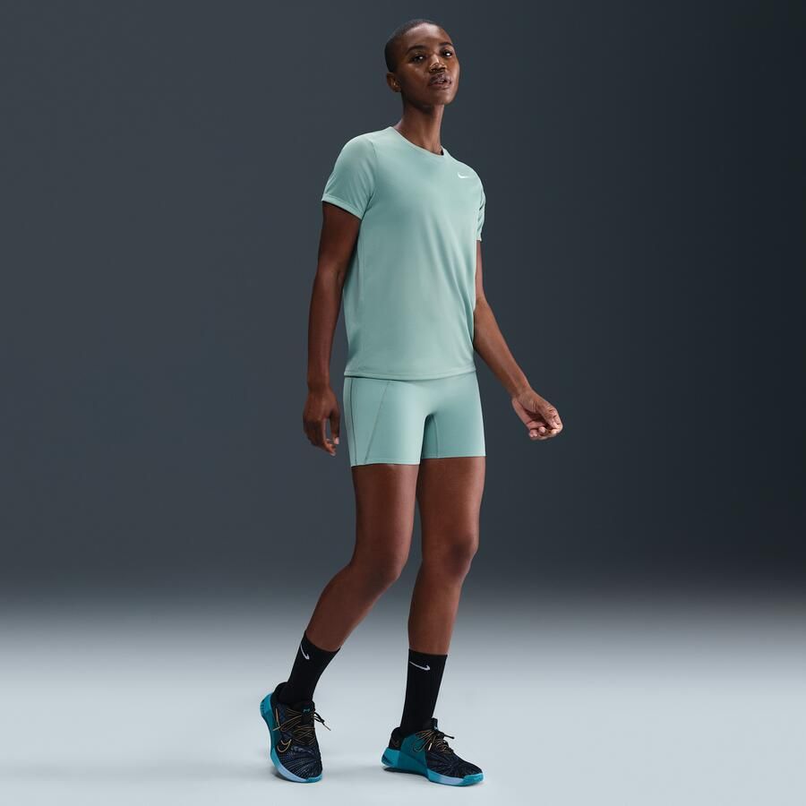 Nike Universa bikershorts met hoge taille zonder naden aan de voorkant voor dames (13 cm) Groen - Foto 4