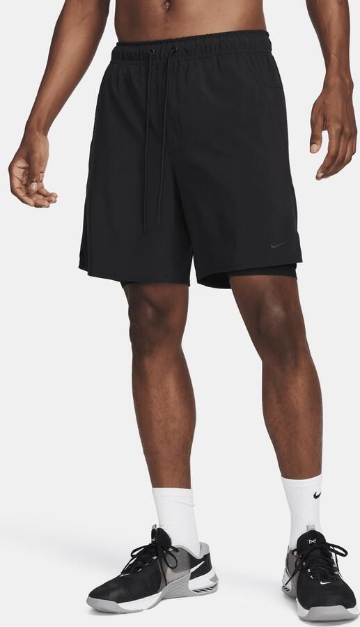 Nike Unlimited multifunctionele 2-in-1 herenshorts met Dri-FIT (18 cm) Zwart - Foto 3