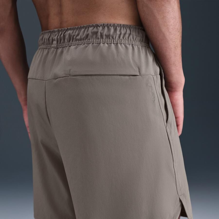 Nike Unlimited multifunctionele niet-gevoerde herenshorts met Dri-FIT (18 cm) Grijs - Foto 2