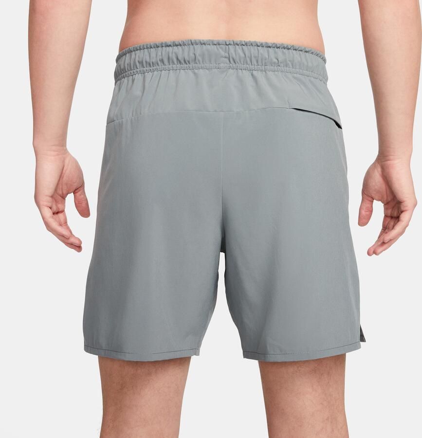 Nike Unlimited multifunctionele niet-gevoerde herenshorts met Dri-FIT (18 cm) Grijs - Foto 5