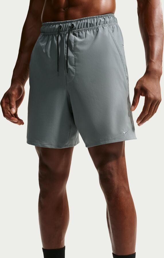 Nike Unlimited multifunctionele niet-gevoerde herenshorts met Dri-FIT (18 cm) Grijs - Foto 8