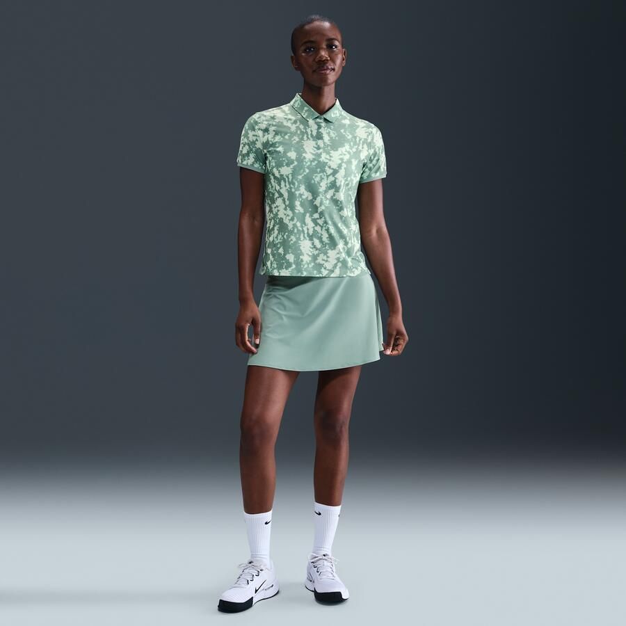 Nike Victory Dri-FIT golfpolo met korte mouwen en print voor dames Groen - Foto 3