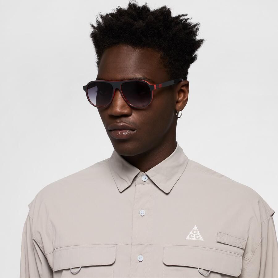 Nike Vintage Icon zonnebril Bruin - Foto 4