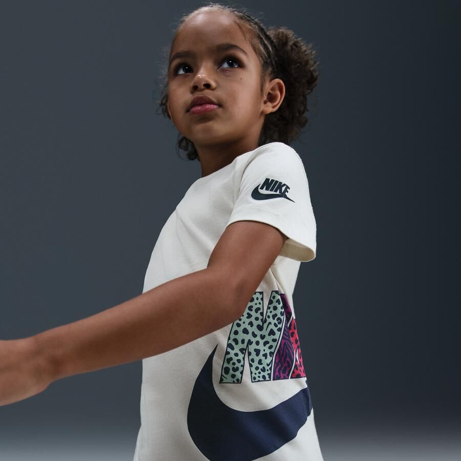 Nike Wild Warmth T-shirt met graphic voor kleuters Bruin - Foto 2