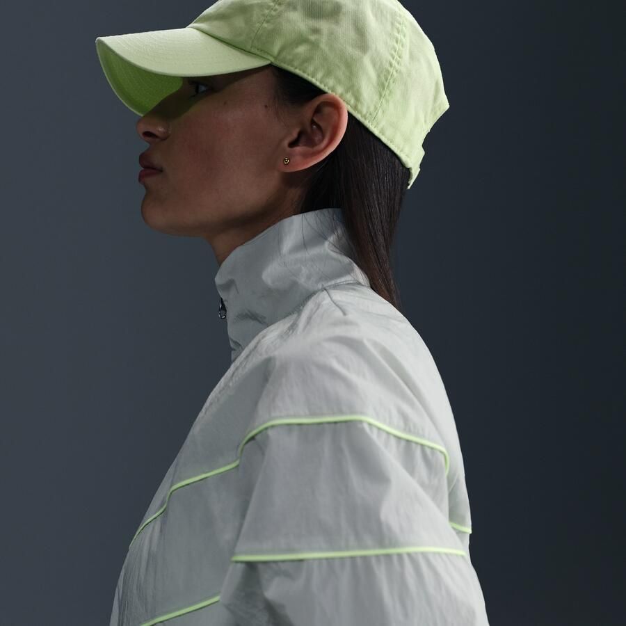 Nike Windrunner ruimvallend geweven damesjack met uv-bescherming en rits over de hele lengte Grijs