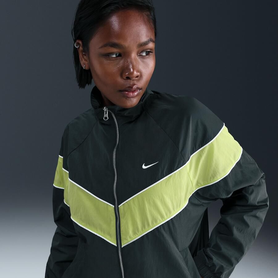 Nike Windrunner ruimvallend geweven damesjack met uv-bescherming en rits over de hele lengte Groen - Foto 4