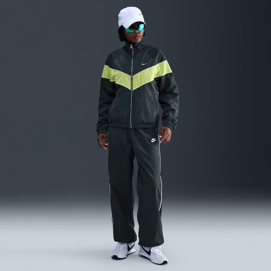 Nike Windrunner ruimvallend geweven damesjack met uv-bescherming en rits over de hele lengte Groen - Foto 3