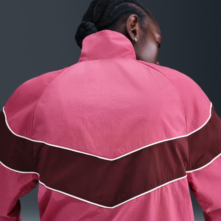 Nike Windrunner ruimvallend geweven damesjack met uv-bescherming en rits over de hele lengte Paars