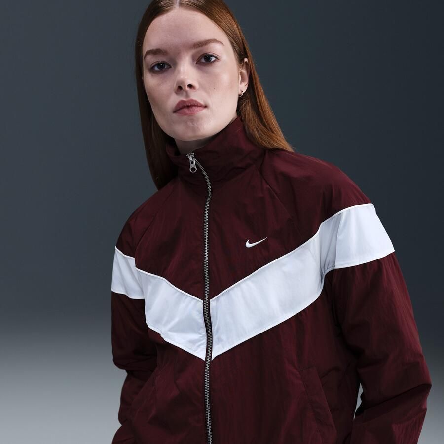 Nike Windrunner ruimvallend geweven damesjack met uv-bescherming en rits over de hele lengte Rood - Foto 4