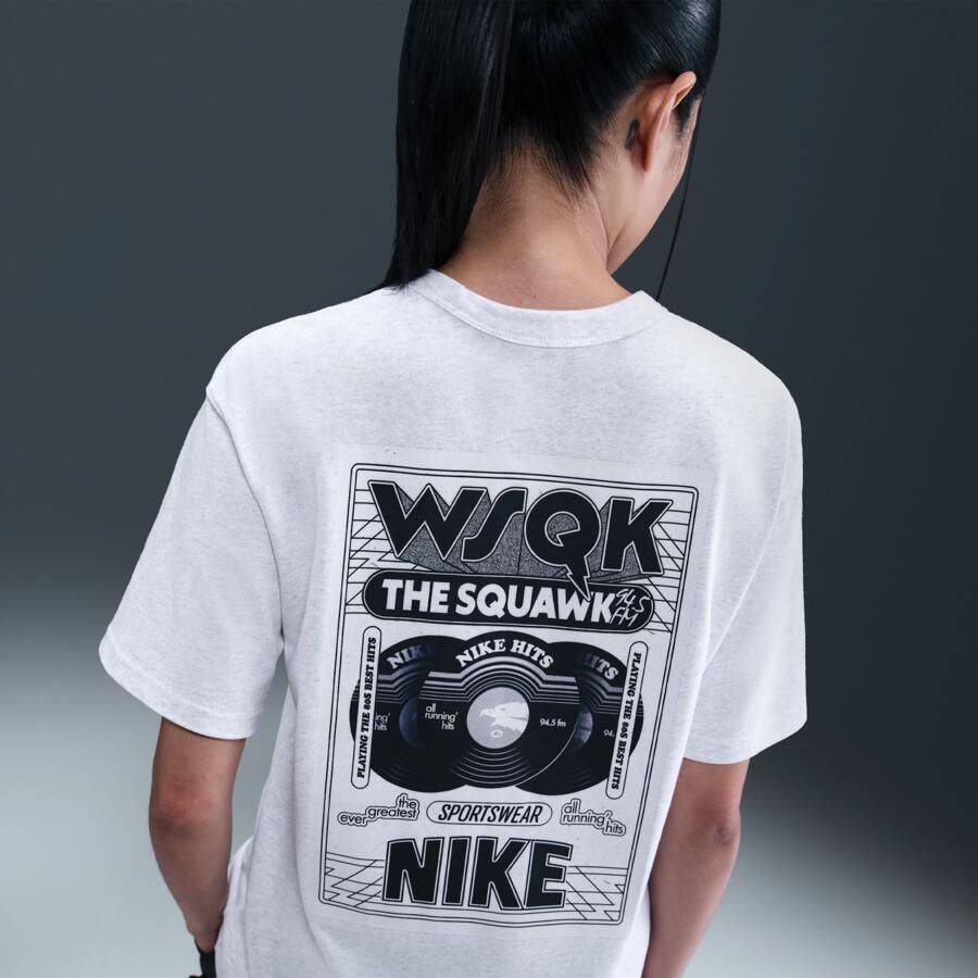 Nike x Stranger Things T-shirt voor heren Bruin - Foto 3
