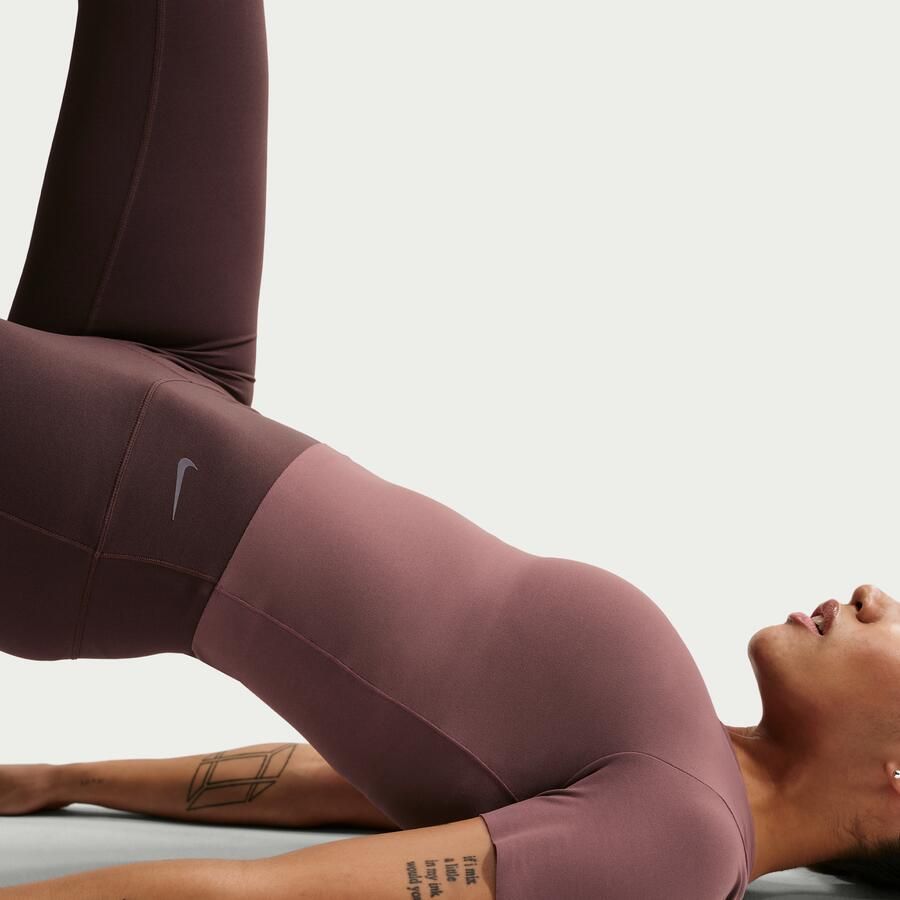 Nike Zenvy Dri-FIT damestop met korte mouwen Paars