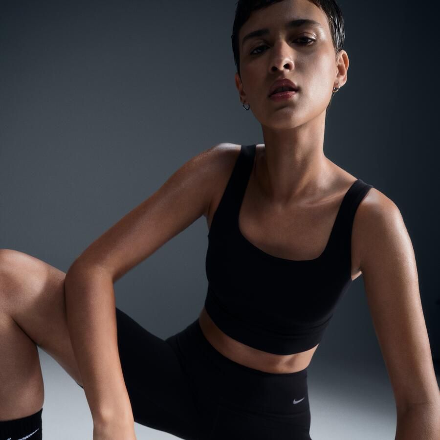 Nike Zenvy lange sport-bh met vulling en medium ondersteuning Zwart