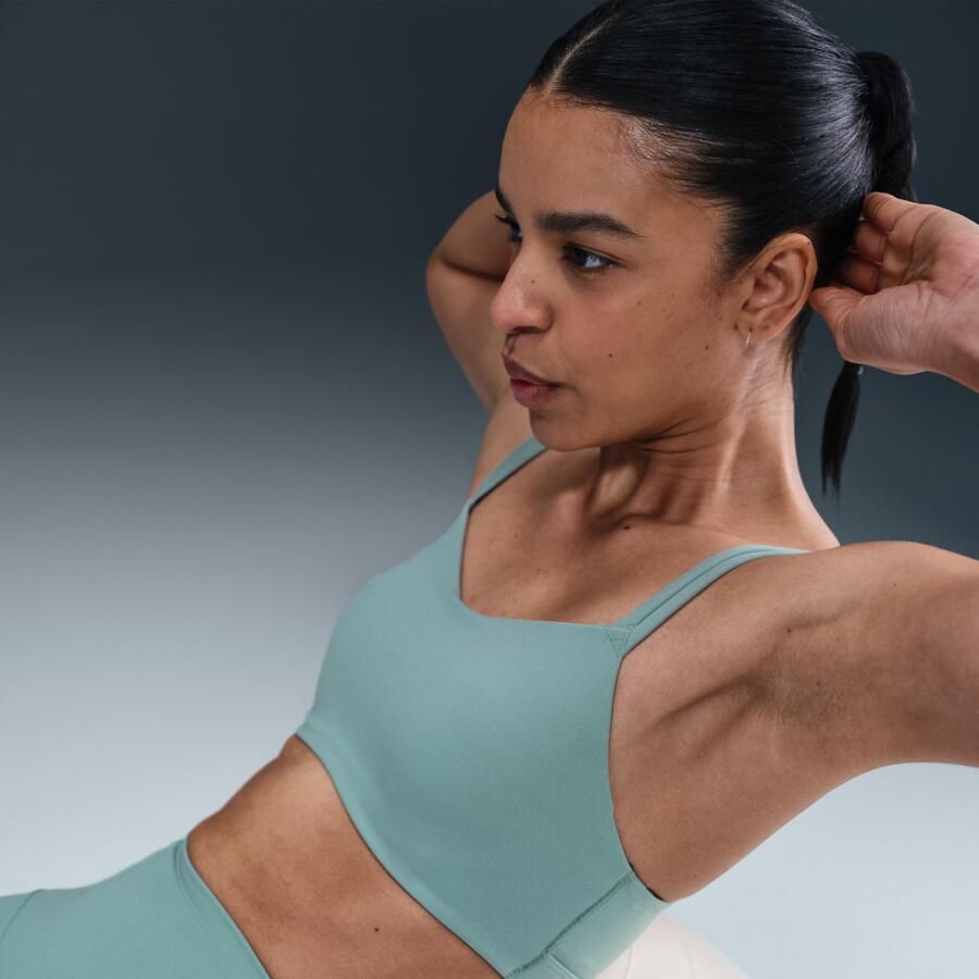 Nike Zenvy Strappy sport-bh met vulling en lichte ondersteuning Groen - Foto 2
