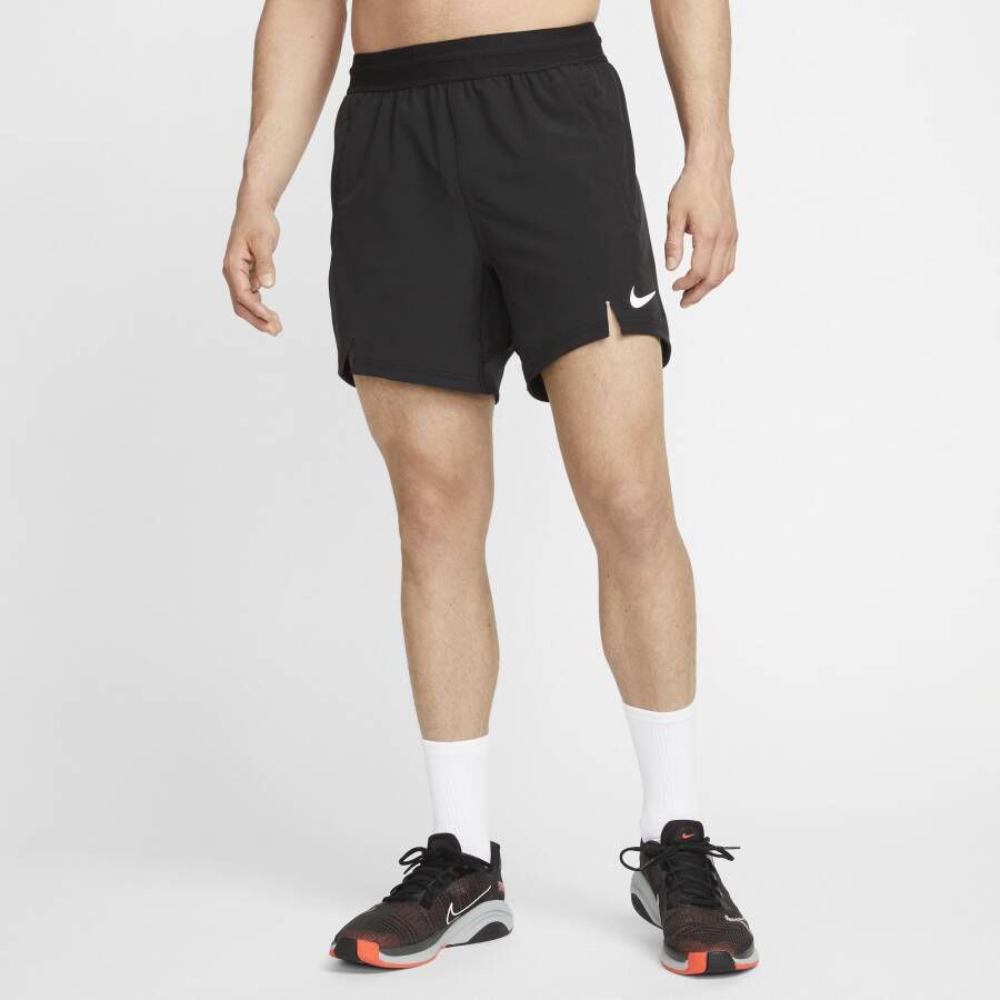 Nike Pro Dri-FIT Flex Trainingsshorts van 15 cm voor heren Zwart