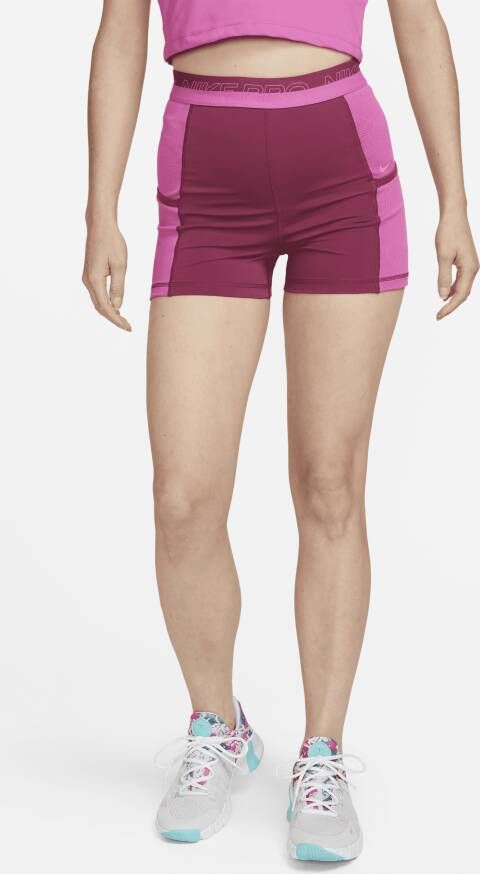 Nike Pro Trainingsshorts met hoge taille en zakken voor dames (8 cm) Rood