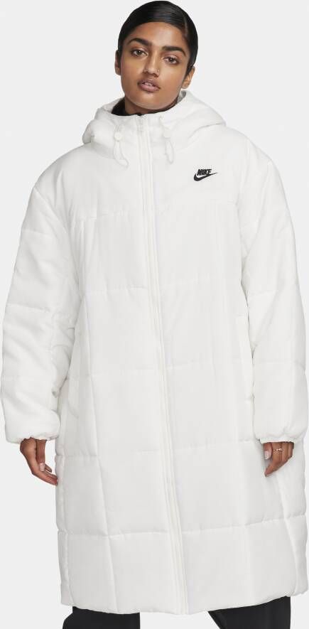 Nike Sportswear Classic Puffer Therma-FIT ruimvallende parka met capuchon voor dames (Plus Size) Wit