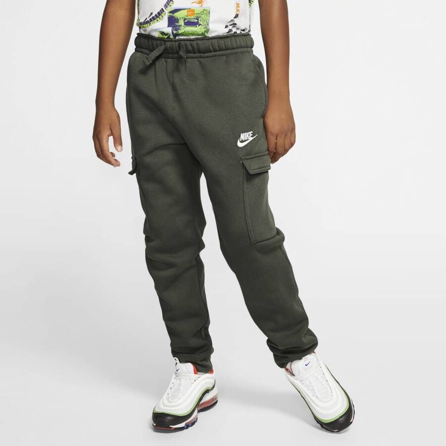 Nike Sportswear Club Cargobroek voor jongens Groen
