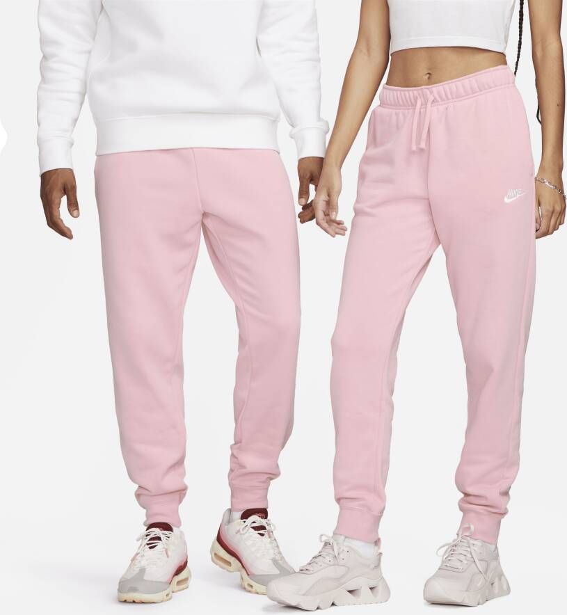 Nike Sportswear Club Fleece Joggingbroek met halfhoge taille voor dames Roze