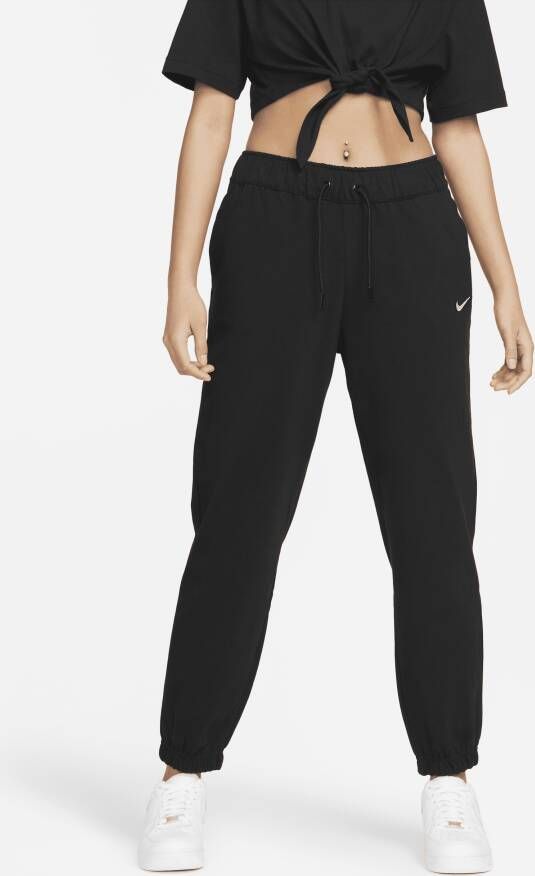 Nike Sportswear Comfortabele joggingbroek voor dames Zwart