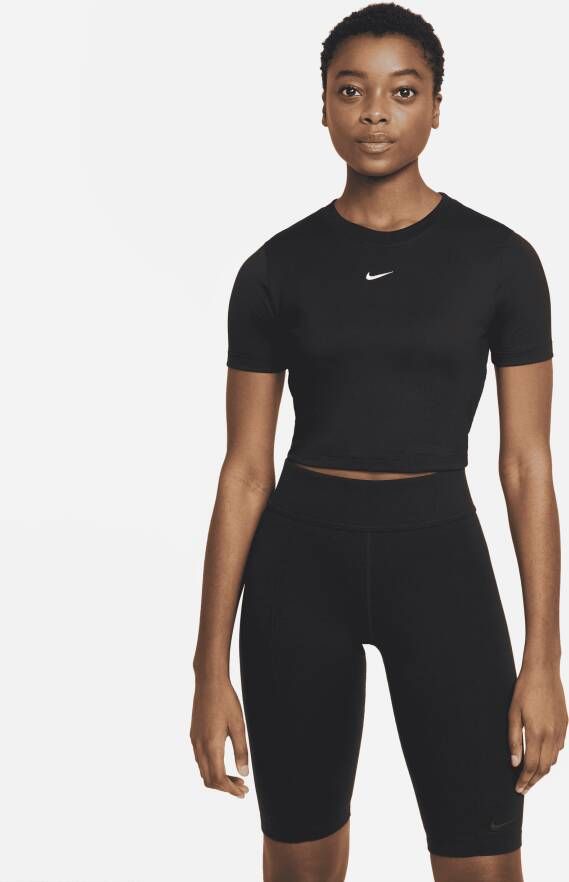 Nike Sportswear Essential Croptop voor dames Zwart