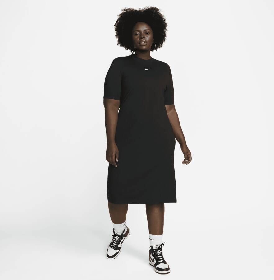 Nike Sportswear Essential Halflange jurk (Plus Size) Zwart