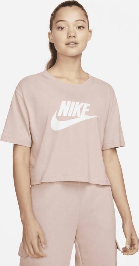 Nike Sportswear Essential Kort T-shirt met logo voor dames Roze