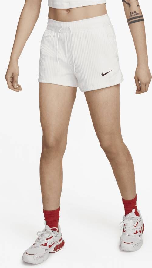 Nike Sportswear Geribde jersey damesshorts met hoge taille Wit