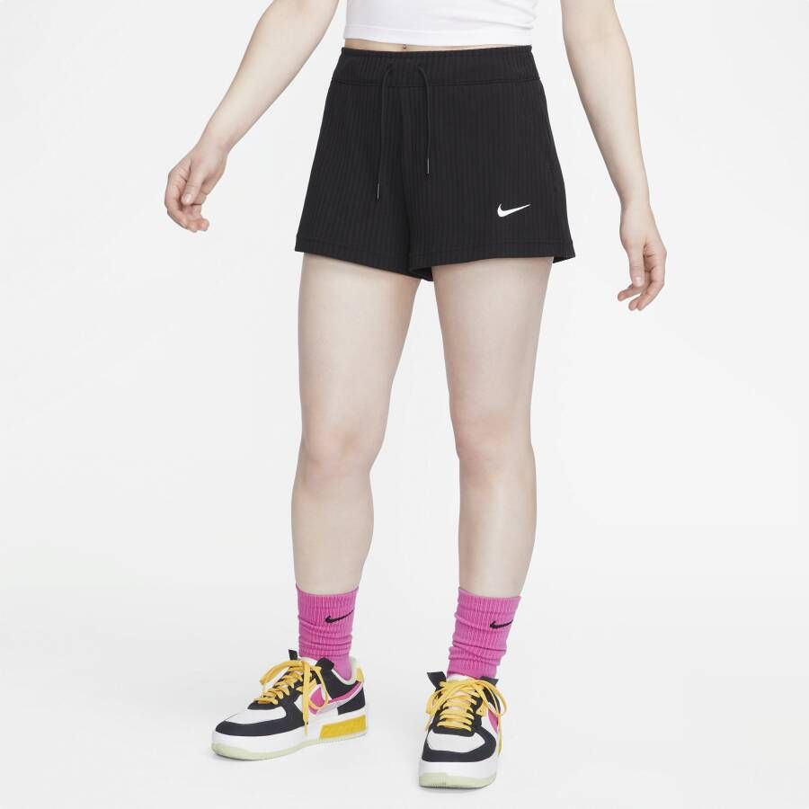 Nike Sportswear Geribde jersey damesshorts met hoge taille Zwart