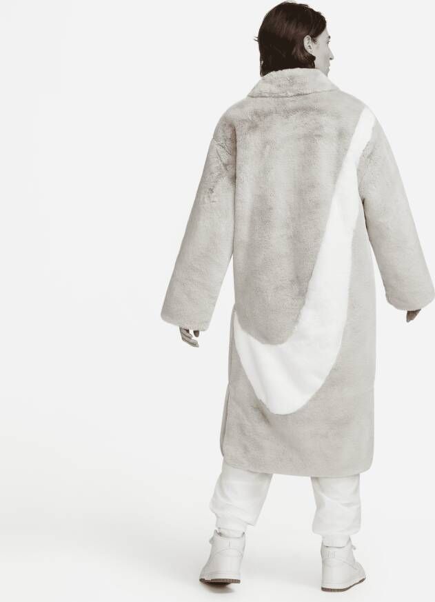 Nike Sportswear Lang damesjack van imitatiebont Grijs