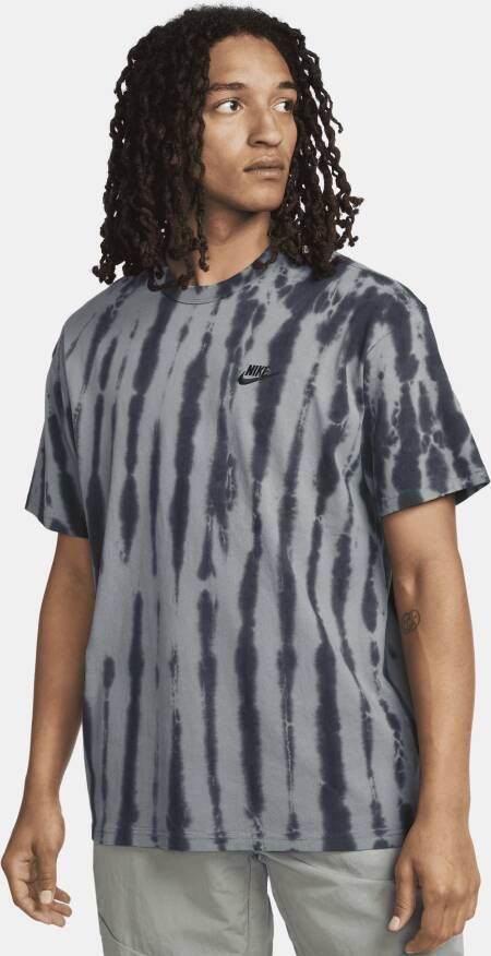 Nike Sportswear Premium Essentials T-shirt met tie-dye-print voor heren Grijs