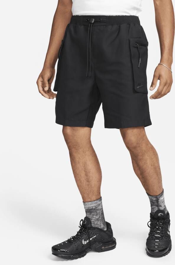 Nike Sportswear Tech Pack Geweven utilityshorts voor heren Zwart