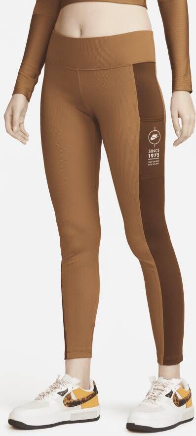Nike Sportswear Utility geribde legging met zakken voor dames Bruin