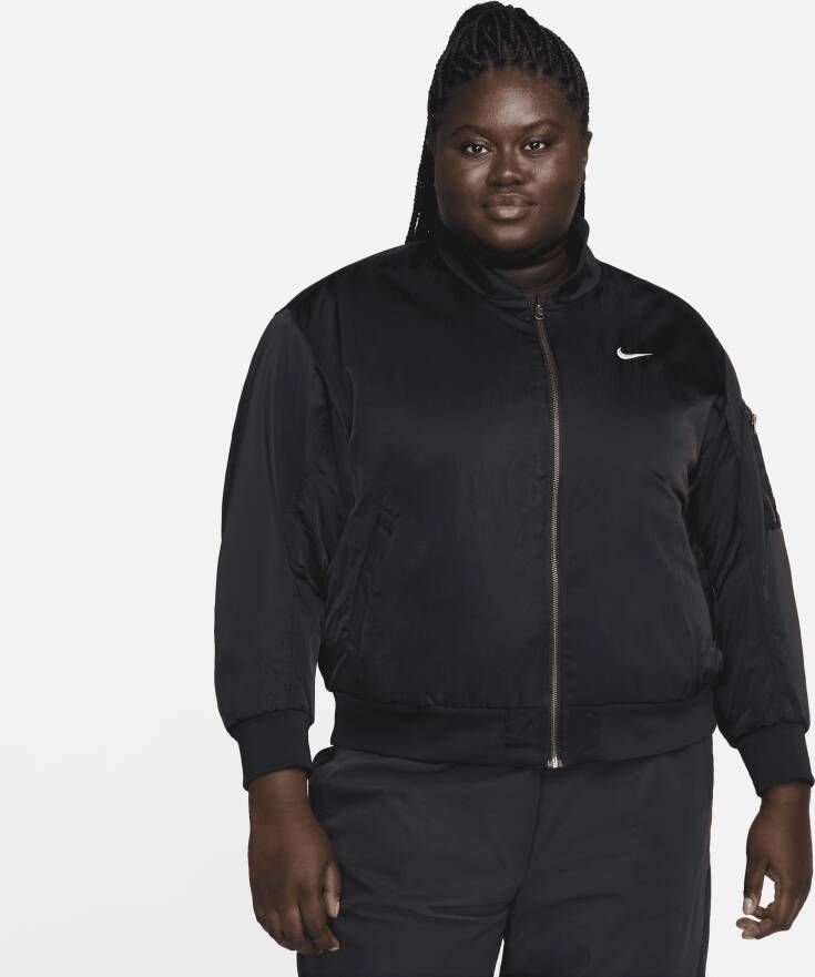 Nike Sportswear Omkeerbaar varsity bomberjack voor dames (Plus Size) Zwart