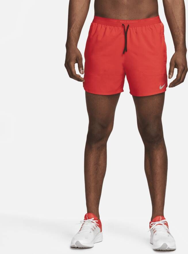 Nike Stride Dri-FIT hardloopshorts met binnenbroek voor heren (13 cm) Rood