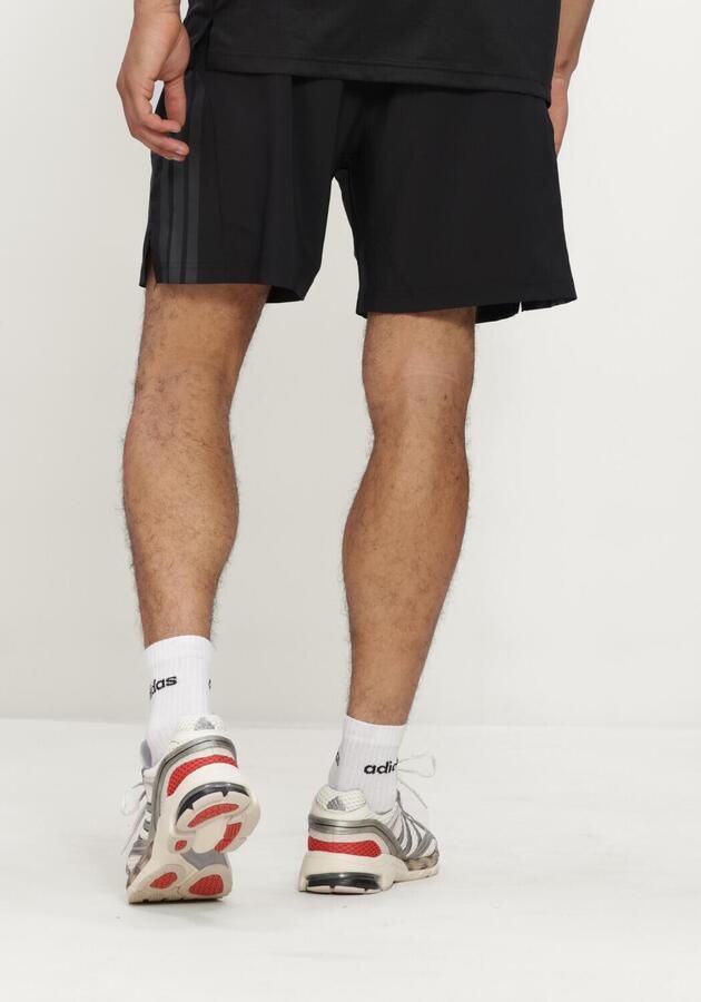Adidas TECH ESSENTIALS 3-STRIPES WORKOUTSHORT - Foto 3