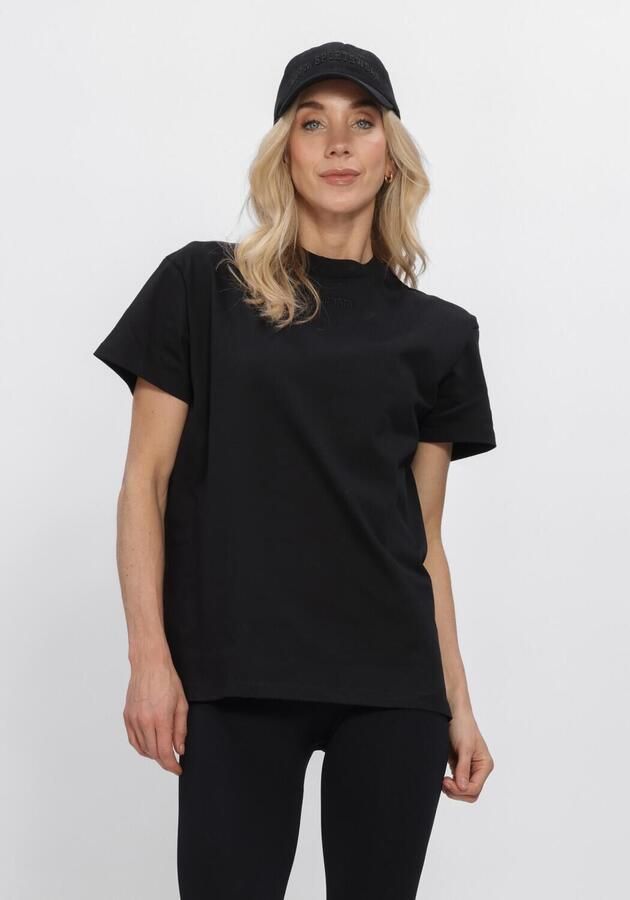AIM'N Dames Tops & T-shirts Boyfriend T-shirt Zwart