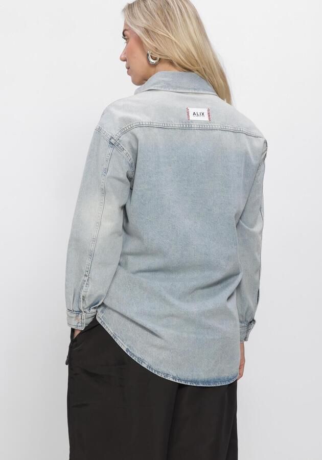 ALIX THE LABEL Dames Blouses Ladies Woven Flowy Denim Oversized Blouse Lichtblauw - Foto 3