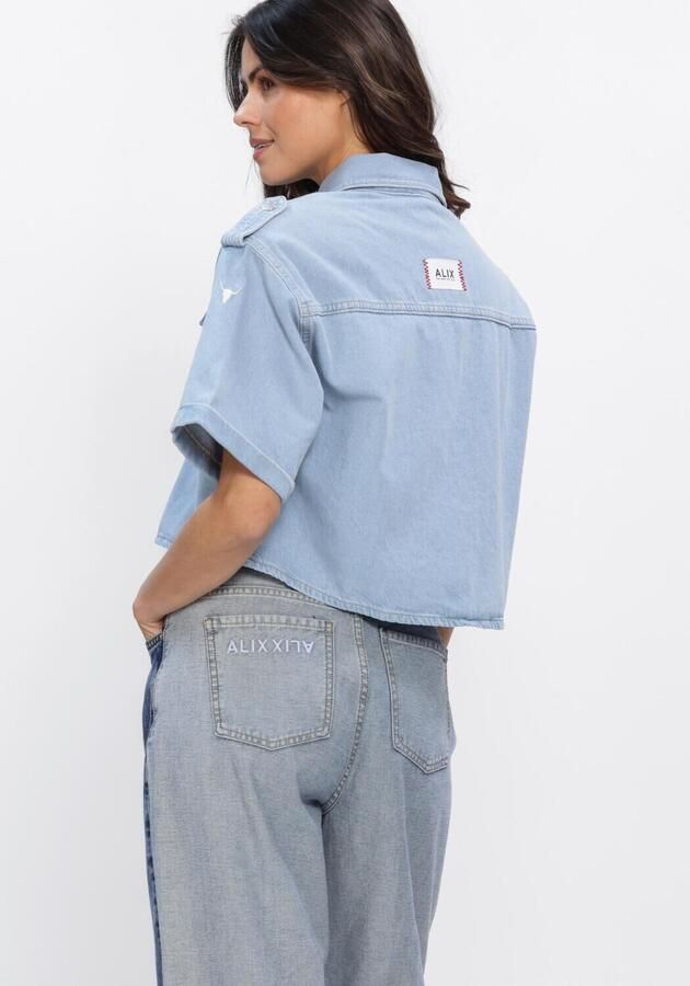 ALIX THE LABEL Dames Blouses Ladies Woven Flowy Denim Shortsleeve Blouse Lichtblauw - Foto 3