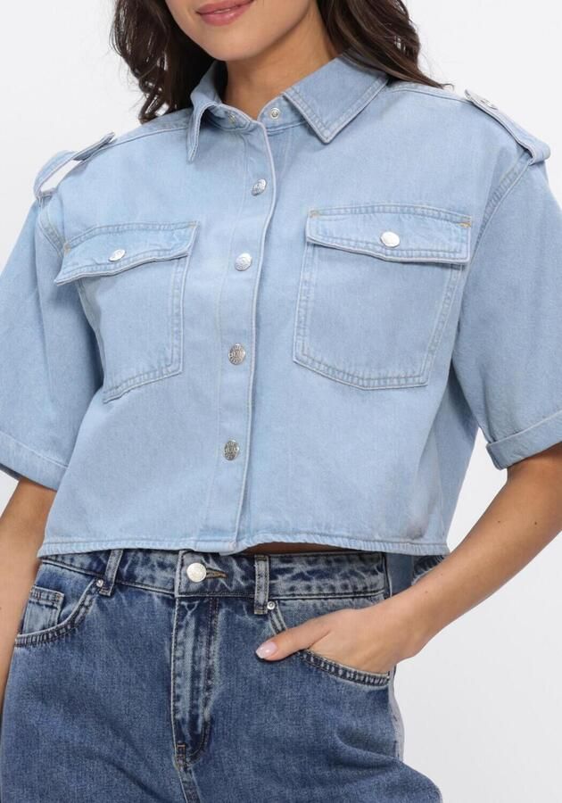 ALIX THE LABEL Dames Blouses Ladies Woven Flowy Denim Shortsleeve Blouse Lichtblauw - Foto 4